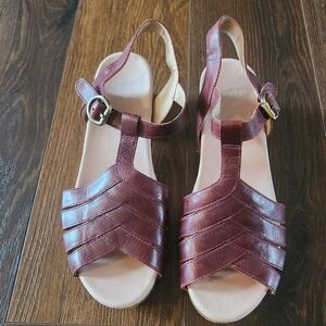 Women's Burgundy Leather Dansko Sandals